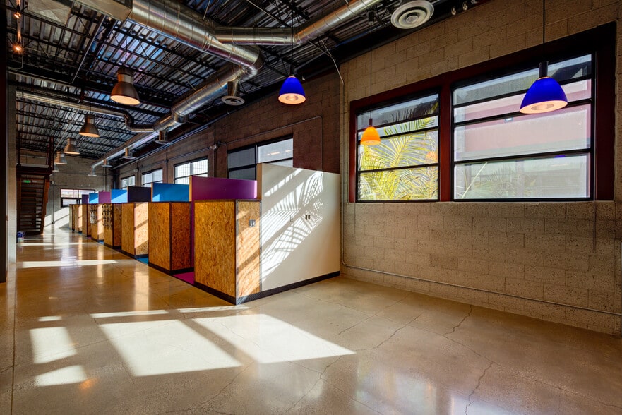 More Photos Of 130 Lomita St, El Segundo Research And Development For Lease