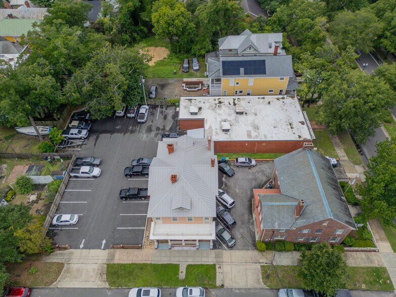 More Photos Of 8 S 7th St, Wilmington Office For Sale