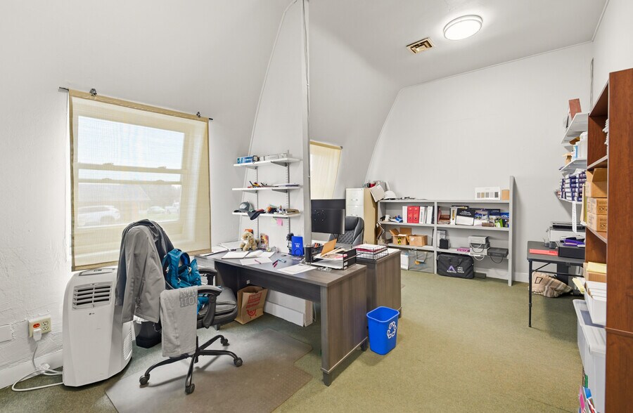 More Photos Of 2207-2209 9th St, Greeley General Retail For Sale