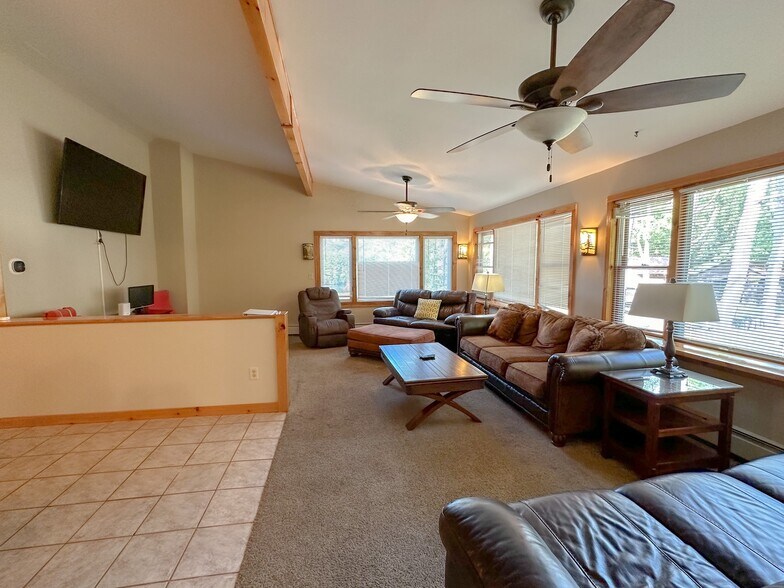 More Photos Of 365 E River Dr, Lake Luzerne Hotel For Sale