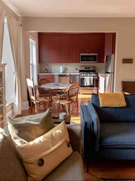 More Photos Of 458 Broadway, Kingston Storefront Retail Residential For Sale