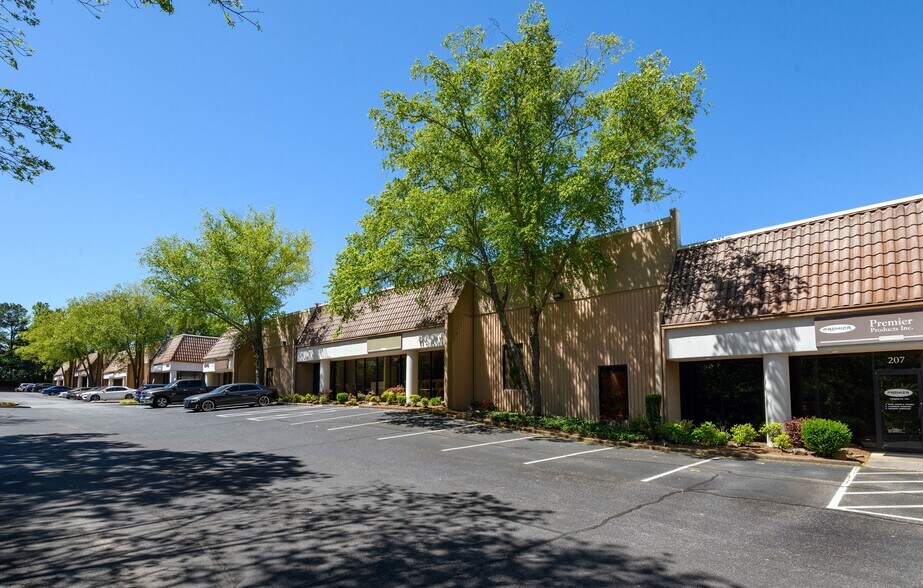 More Photos Of 6945 Oak Ridge Pky, Austell Light Manufacturing For Lease