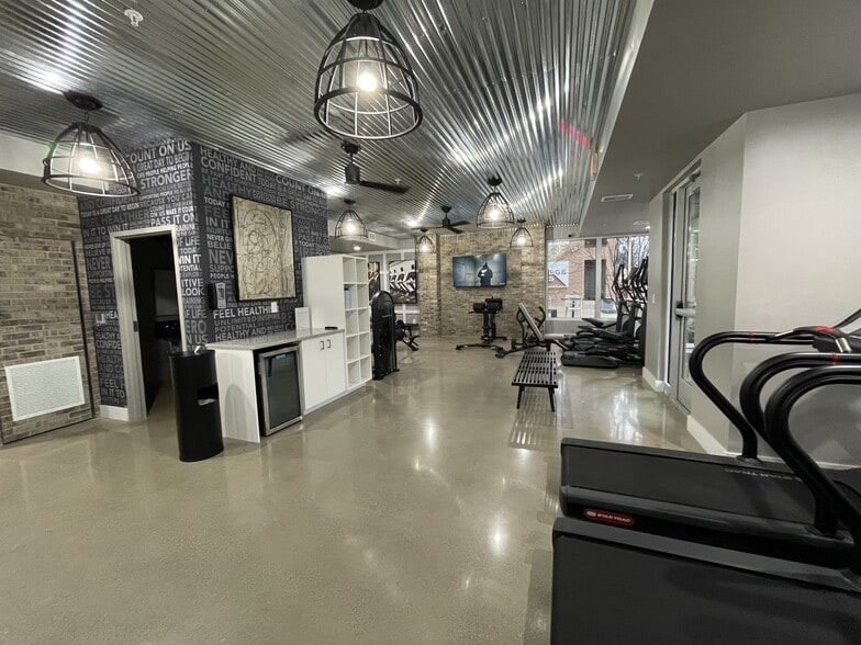 More Photos Of 1224 Prospect St, Indianapolis Apartments For Lease