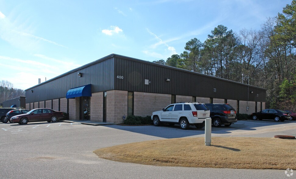 More Photos Of 2148 Pelham Pky, Pelham Office For Lease
