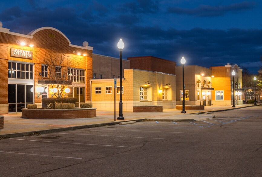 More Photos Of 8100 Macon Station Dr, Cordova Unknown For Lease