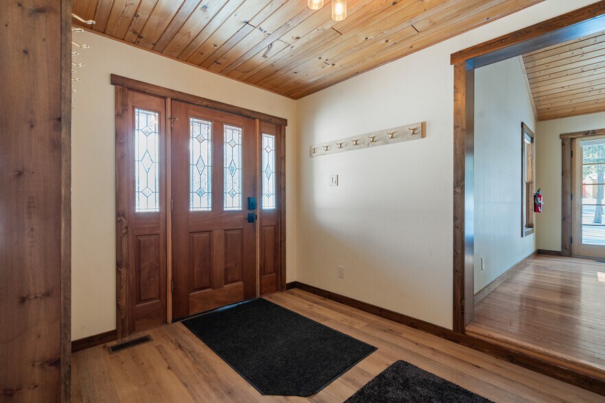 More Photos Of 1845 Hodgson Rd, Whitefish Hotel For Sale