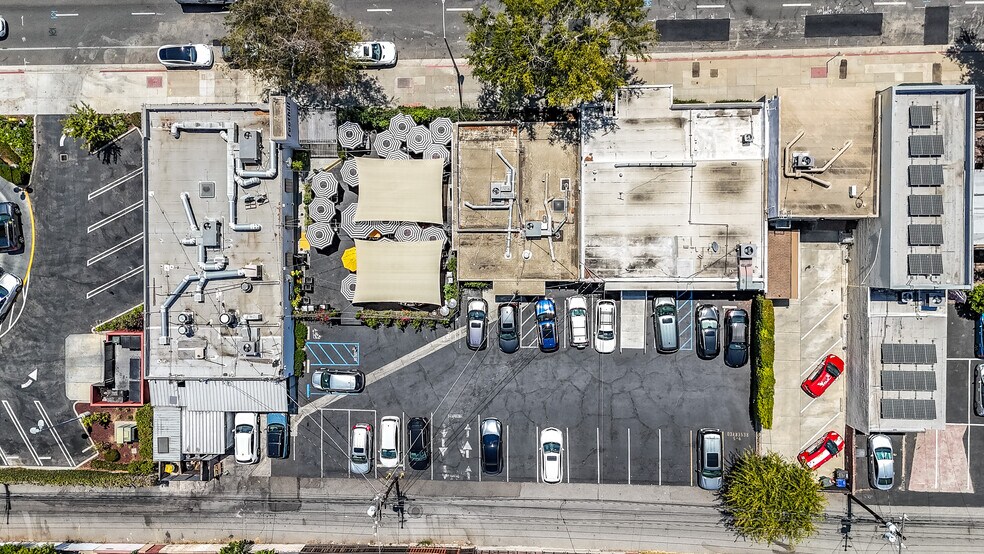 More Photos Of , Pasadena General Retail For Sale