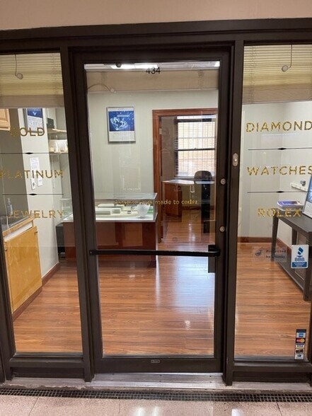 More Photos Of 333 Washington St, Boston Office For Lease