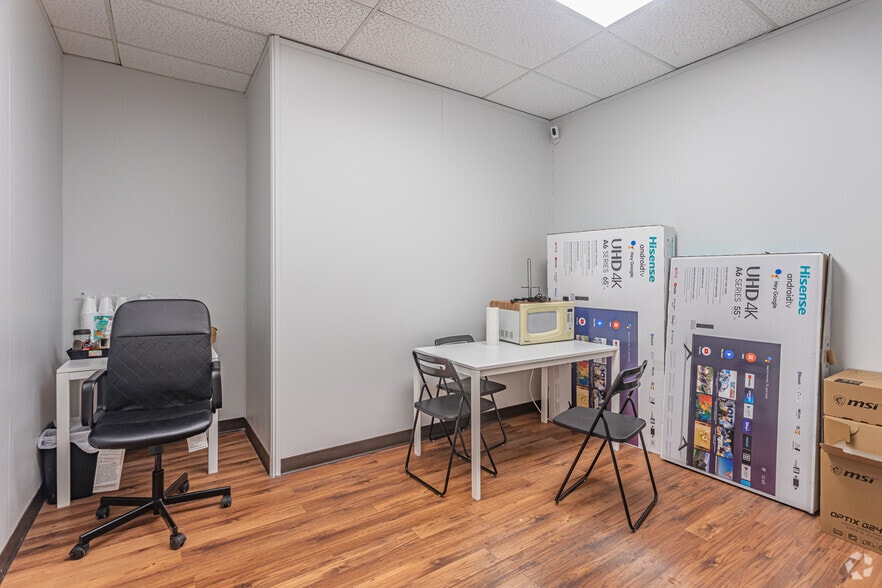 More Photos Of , Edmonton Unknown For Sale