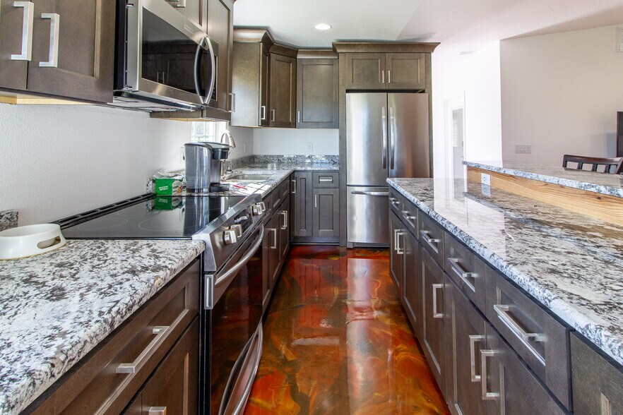 More Photos Of 20221 SW 5th Pl, Dunnellon Specialty For Sale