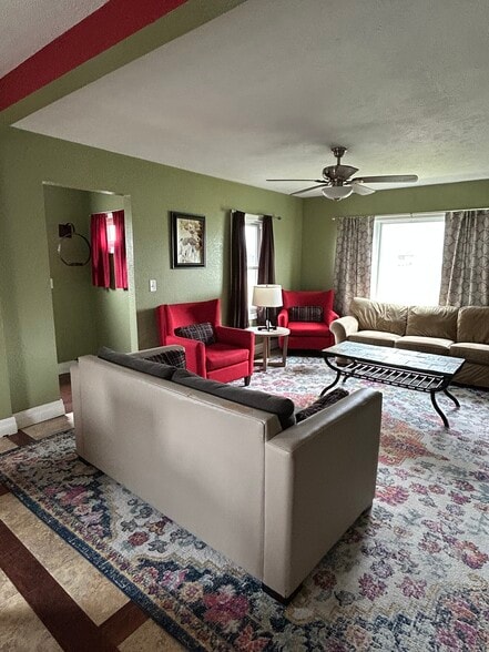 More Photos Of 332 E Onota St, Munising Hotel For Sale