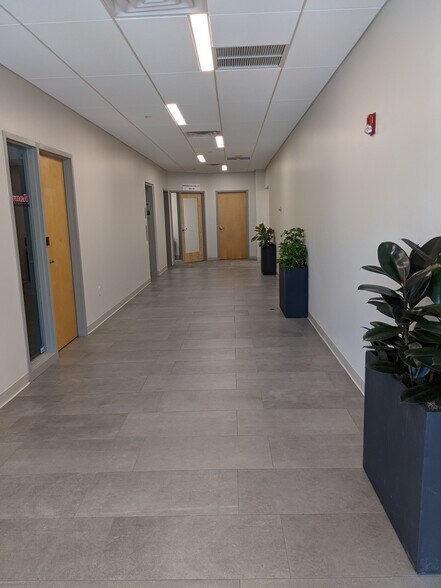 More Photos Of 2 Lan Dr, Westford Office For Lease