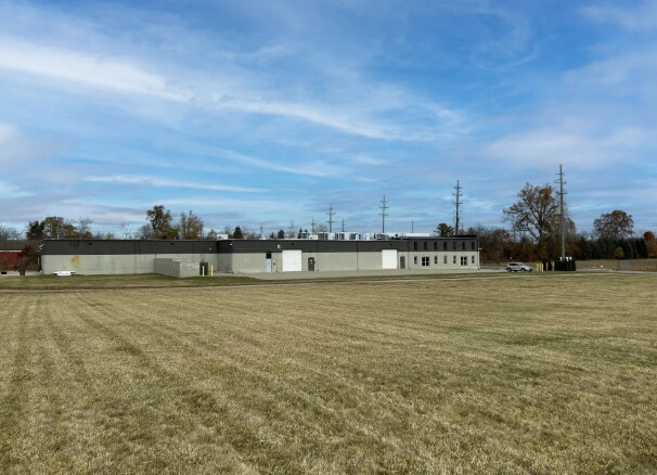 More Photos Of 244 S Court St, Lapeer Manufacturing For Sale