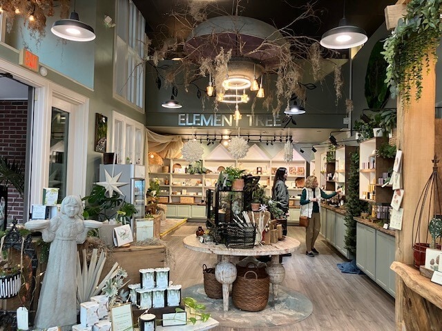 More Photos Of 73-79 S Market St, Charleston Storefront Retail Office For Lease