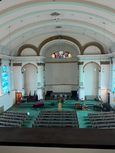 More Photos Of 5001 S Hermitage Ave, Chicago Religious Facility For Sale