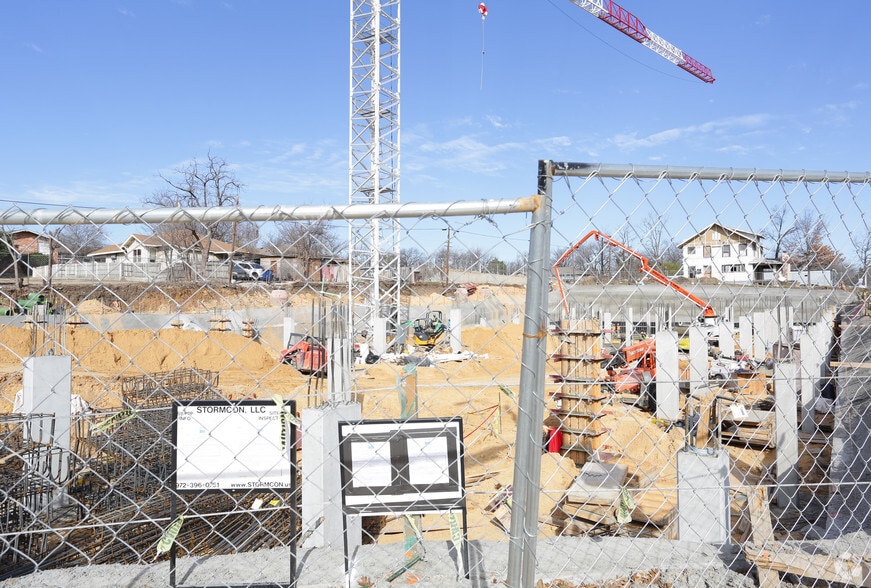 More Photos Of 195 W Davis St, Dallas Apartments For Lease