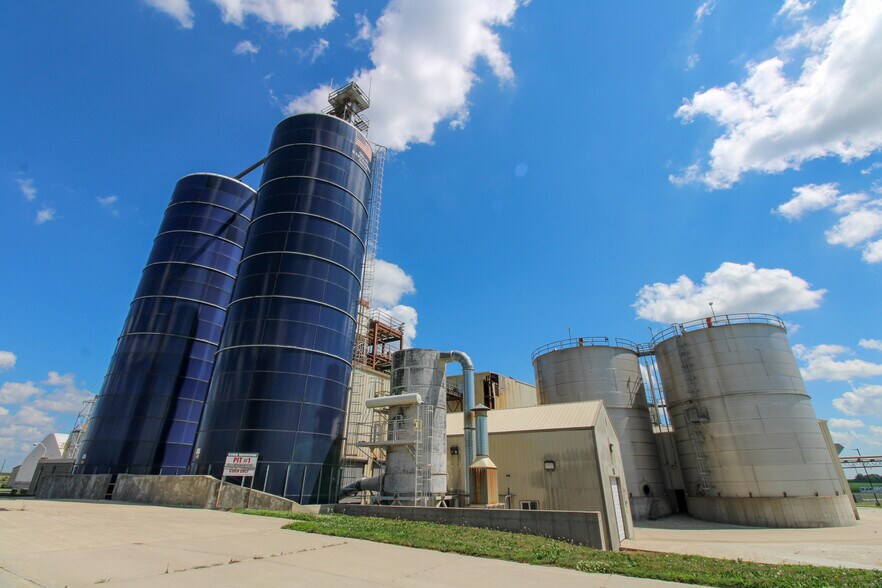 More Photos Of 6059 159th St, Galva Food Processing For Sale