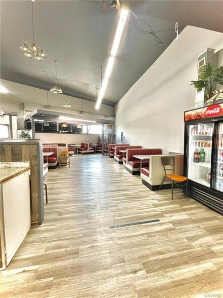 More Photos Of 898 Genesee St, Buffalo Restaurant For Lease
