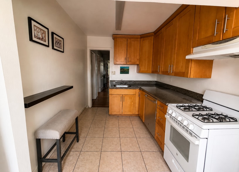 More Photos Of 1251 MacArthur Blvd, Oakland Apartments For Sale