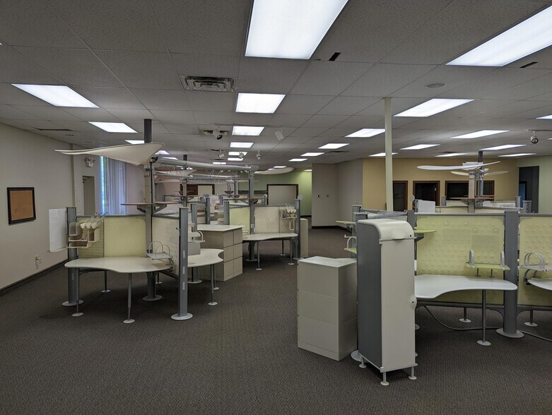 More Photos Of 1891 Georgetown Rd, Hudson Unknown For Lease