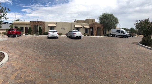 More Photos Of 6180 W Mamie Kai Dr, Tucson Assisted Living For Sale