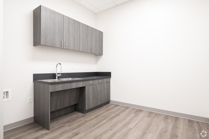 More Photos Of 19121 Marketplace Ave, Kyle Unknown For Lease