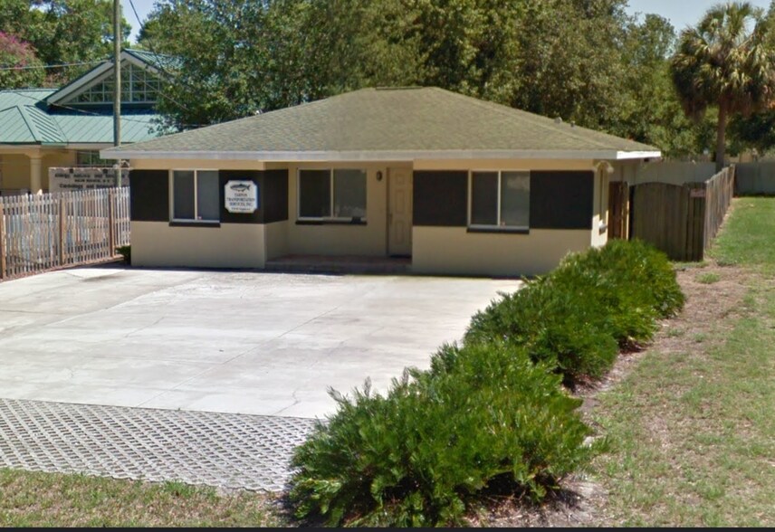 Primary Photo Of 2710 W Virginia Ave, Tampa Office For Lease