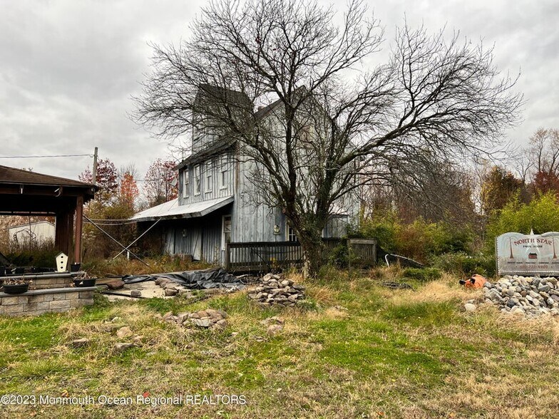 More Photos Of 2443-2447 Monmouth Rd, Jobstown Land For Sale