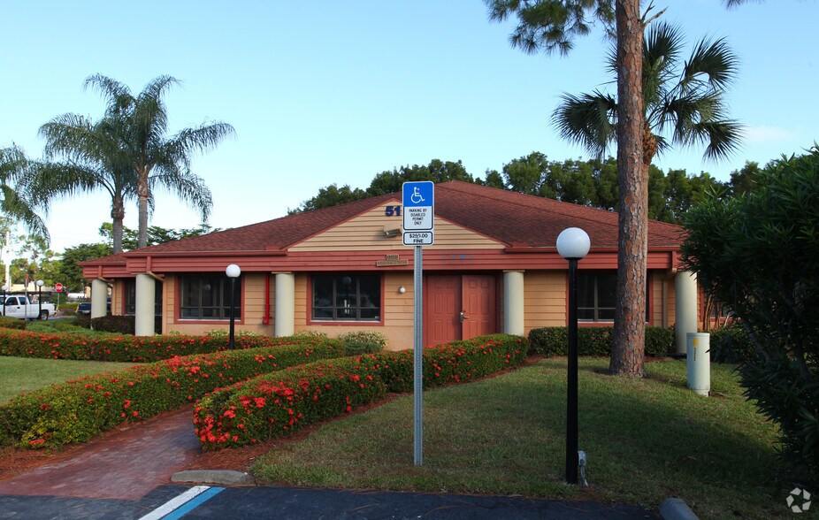 More Photos Of 12501 World Plaza Ln, Fort Myers Medical For Sale