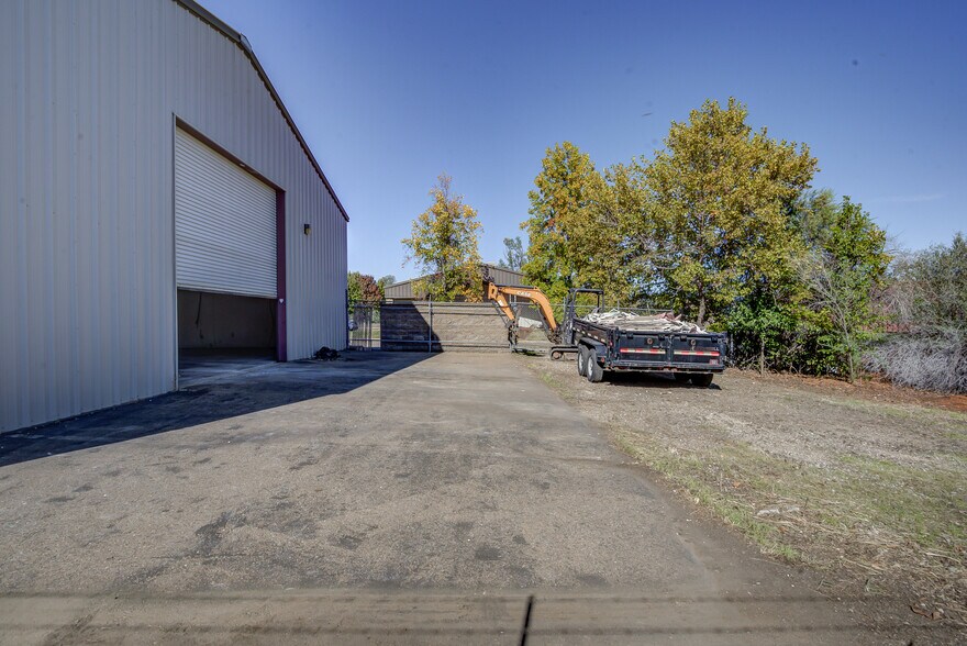 More Photos Of 1671 Zachi Way, Redding Industrial For Lease