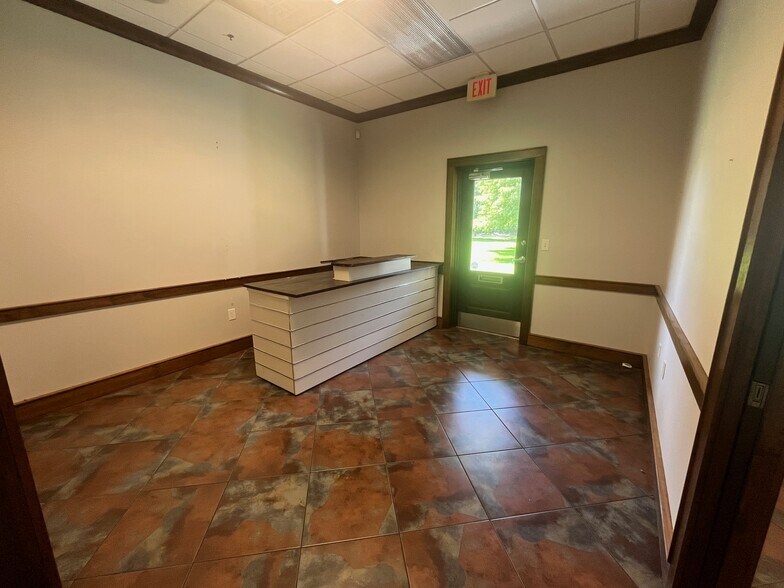 More Photos Of 23937 Us-98, Fairhope Office For Lease