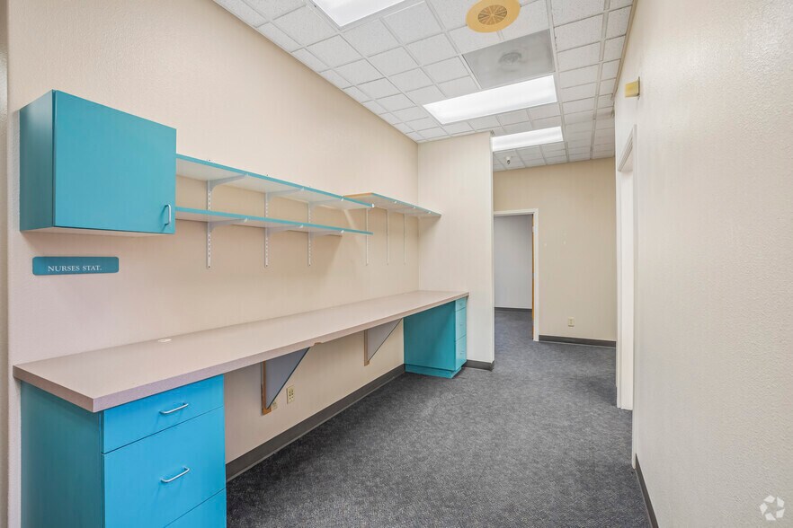 More Photos Of 3111 Professional Dr, Auburn Medical For Sale