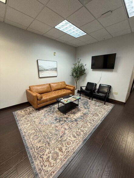 More Photos Of 233 S Pleasant Grove Blvd, Pleasant Grove Office For Sale