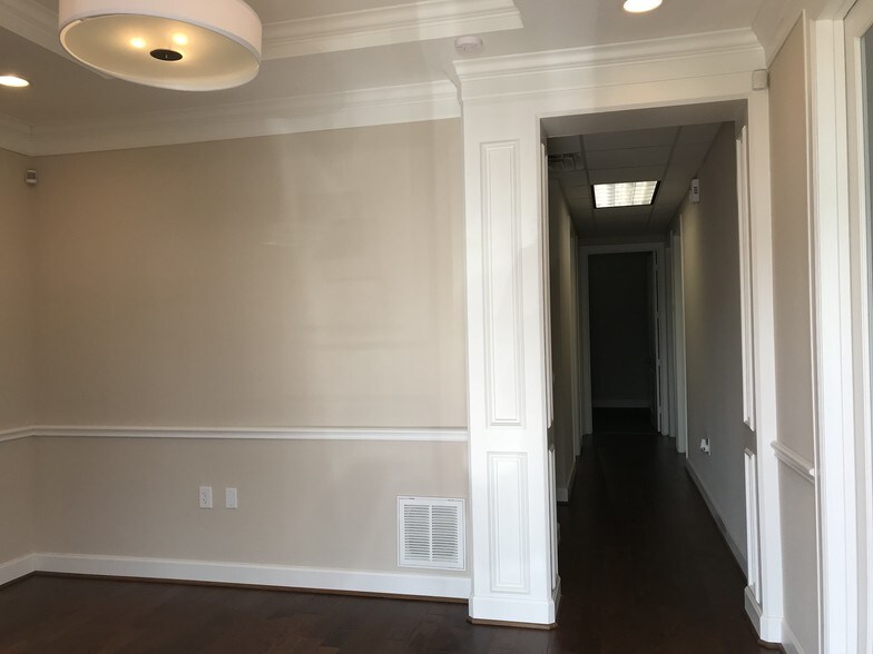 More Photos Of 440 Cobia Dr, Katy Office For Sale