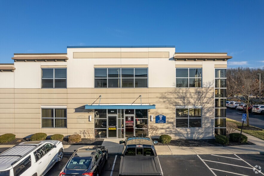 More Photos Of 214 Hoff Rd, Westerville Coworking Space