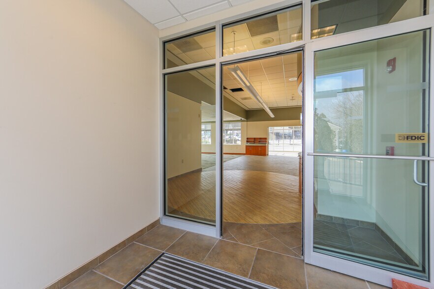 More Photos Of 1610 Main Ave, Clifton Bank For Sale