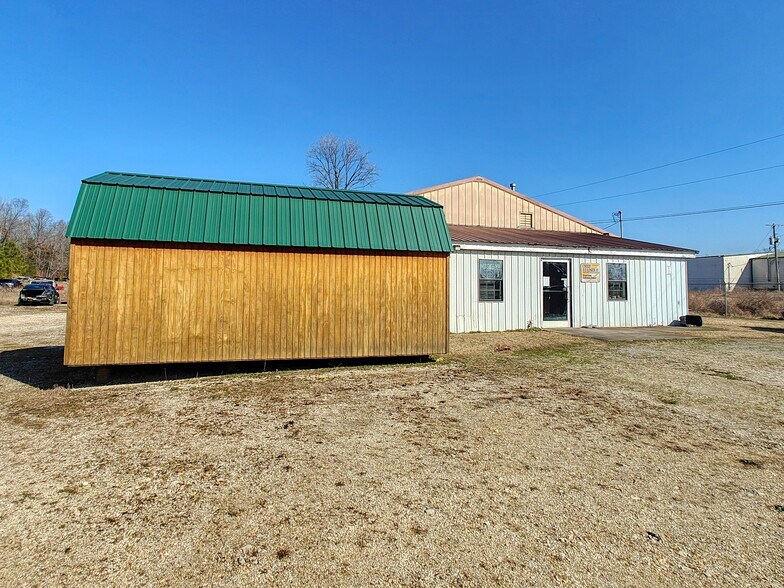 More Photos Of 3150 Highway 70 W, Camden Auto Salvage Facility For Sale