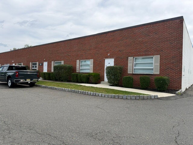 Primary Photo Of 1-13 Great Meadow Ln, East Hanover Warehouse For Lease
