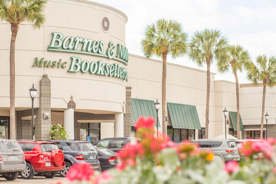 More Photos Of 12850-12858 Memorial Dr, Houston Unknown For Lease