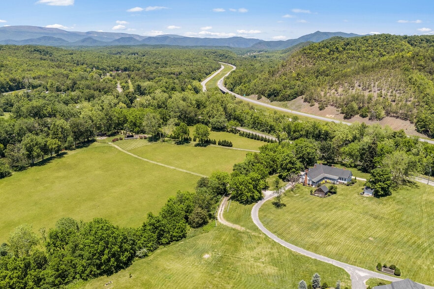 More Photos Of 4301 Longdale Furnace Rd, Clifton Forge Lodge Meeting Hall For Sale
