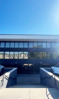 More Photos Of 6785 Telegraph Rd, Bloomfield Hills Office For Lease