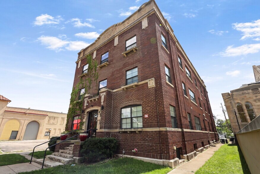 More Photos Of 595 E Broad St, Columbus Apartments For Sale