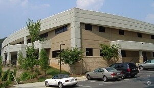 More Photos Of 517 S Greensboro St, Carrboro Office For Lease