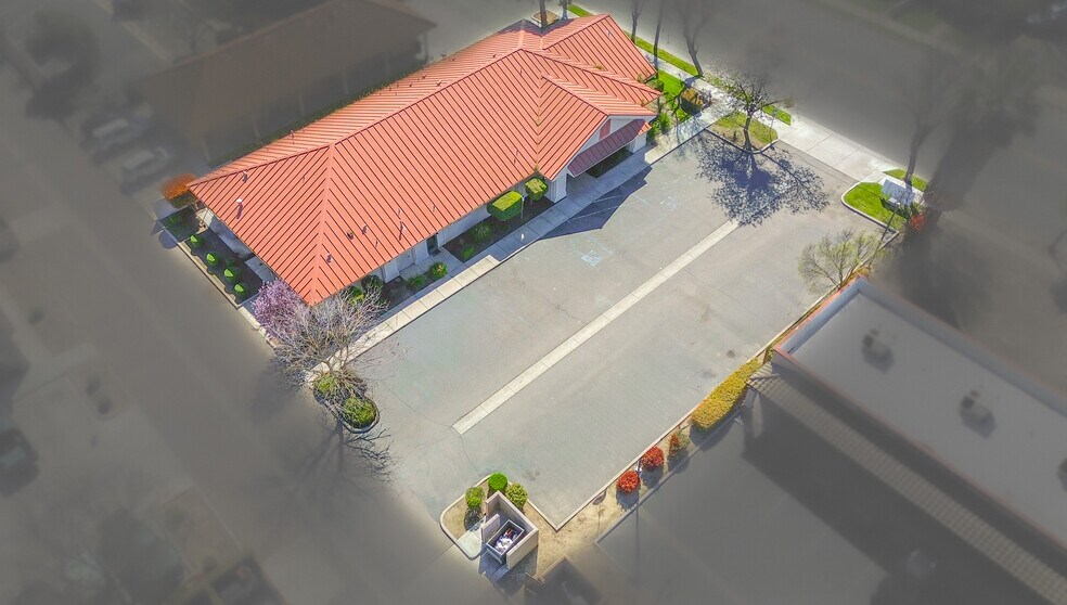 More Photos Of 222 I St, Los Banos Office For Lease