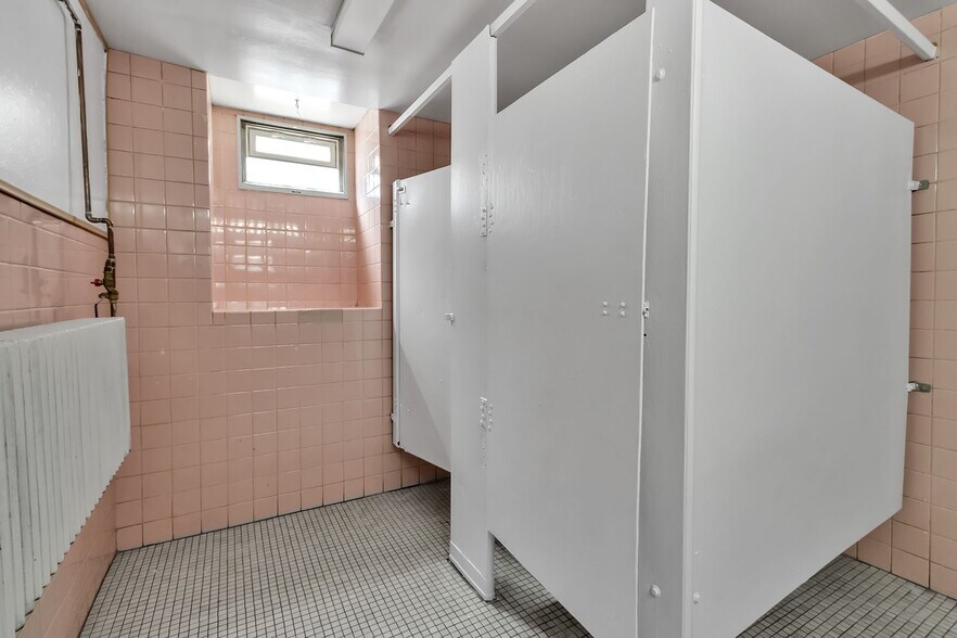 More Photos Of 84 Sweeney St, North Tonawanda Apartments For Lease