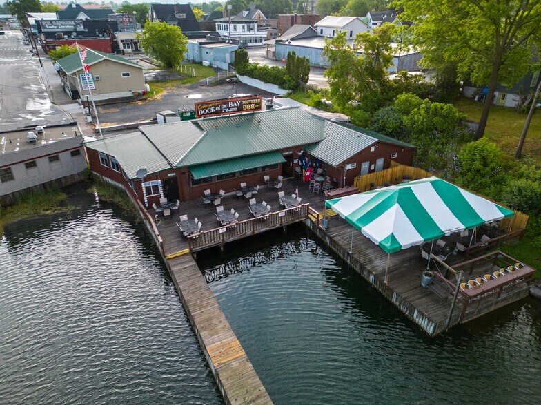 Primary Photo Of 2 James St, Alexandria Bay Restaurant For Sale
