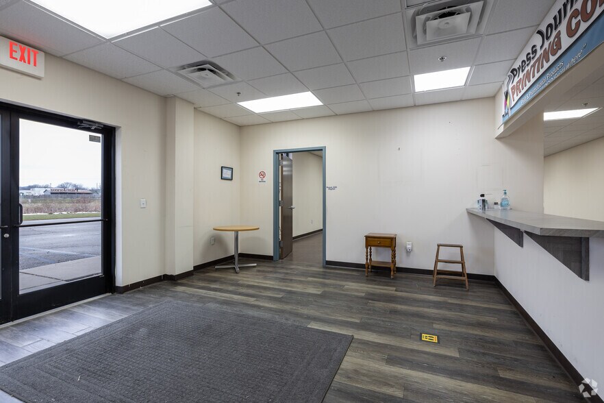 More Photos Of 3650 W Industrial Dr, Louisiana Manufacturing For Sale