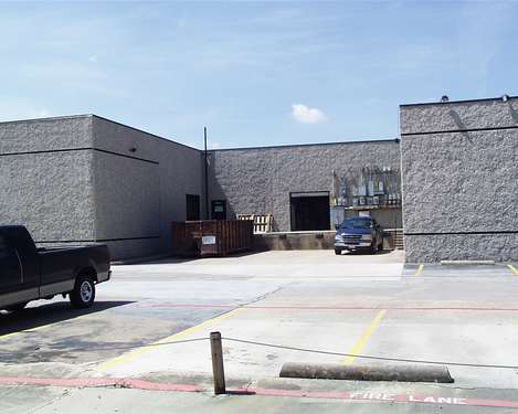 More Photos Of 1401-1403 T I Blvd, Richardson Light Distribution For Lease