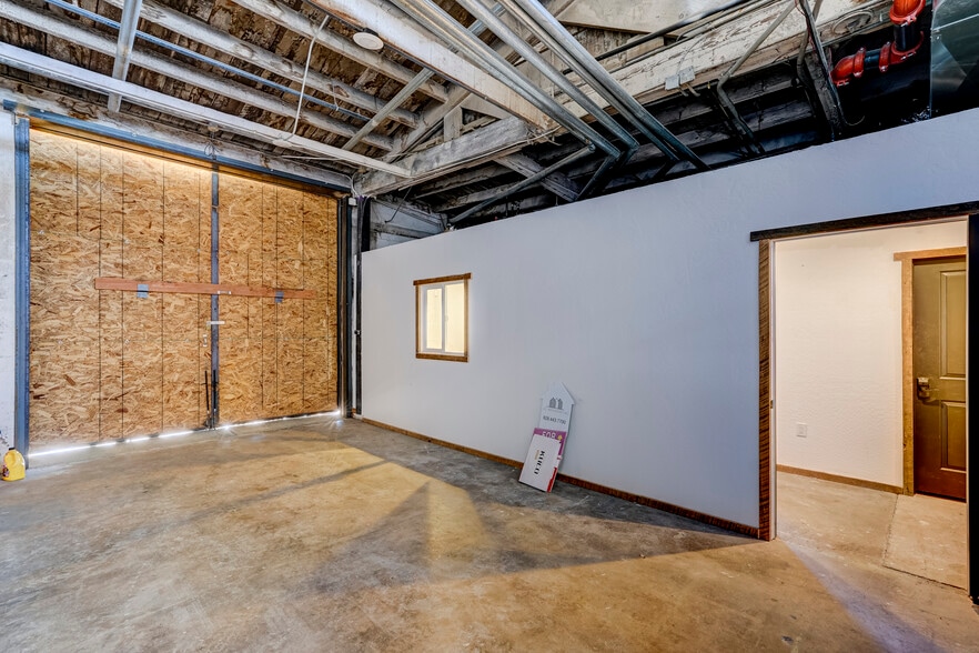 More Photos Of 222 1/2 S Montezuma St, Prescott Industrial For Lease