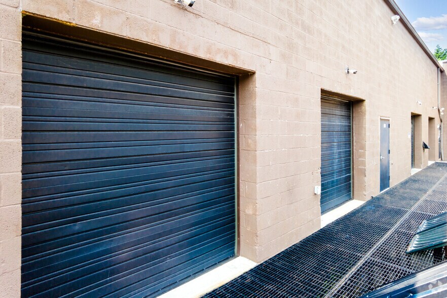 More Photos Of 8160 Lark Brown Rd, Elkridge Light Manufacturing For Lease